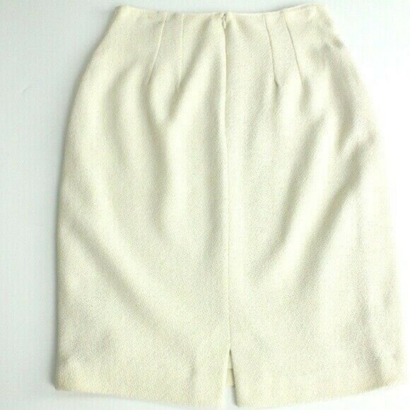 St. John Fitted Pencil Skirt Boucle Knit NEW LABEL - Picture 3 of 4